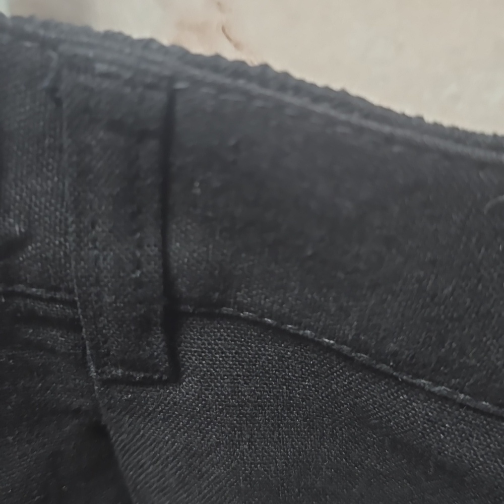 Time and Tru Women's Black Flat Front Shorts - Picture 7 of 8